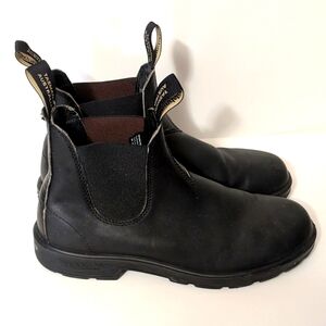 Blundstone UK Size 8 (Mens US 9/ Women's US 11)